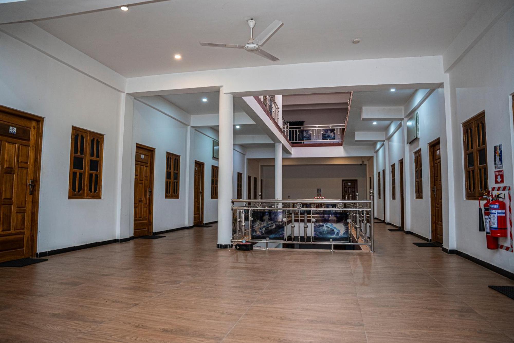 Theevanni Resort Trincomalee Esterno foto