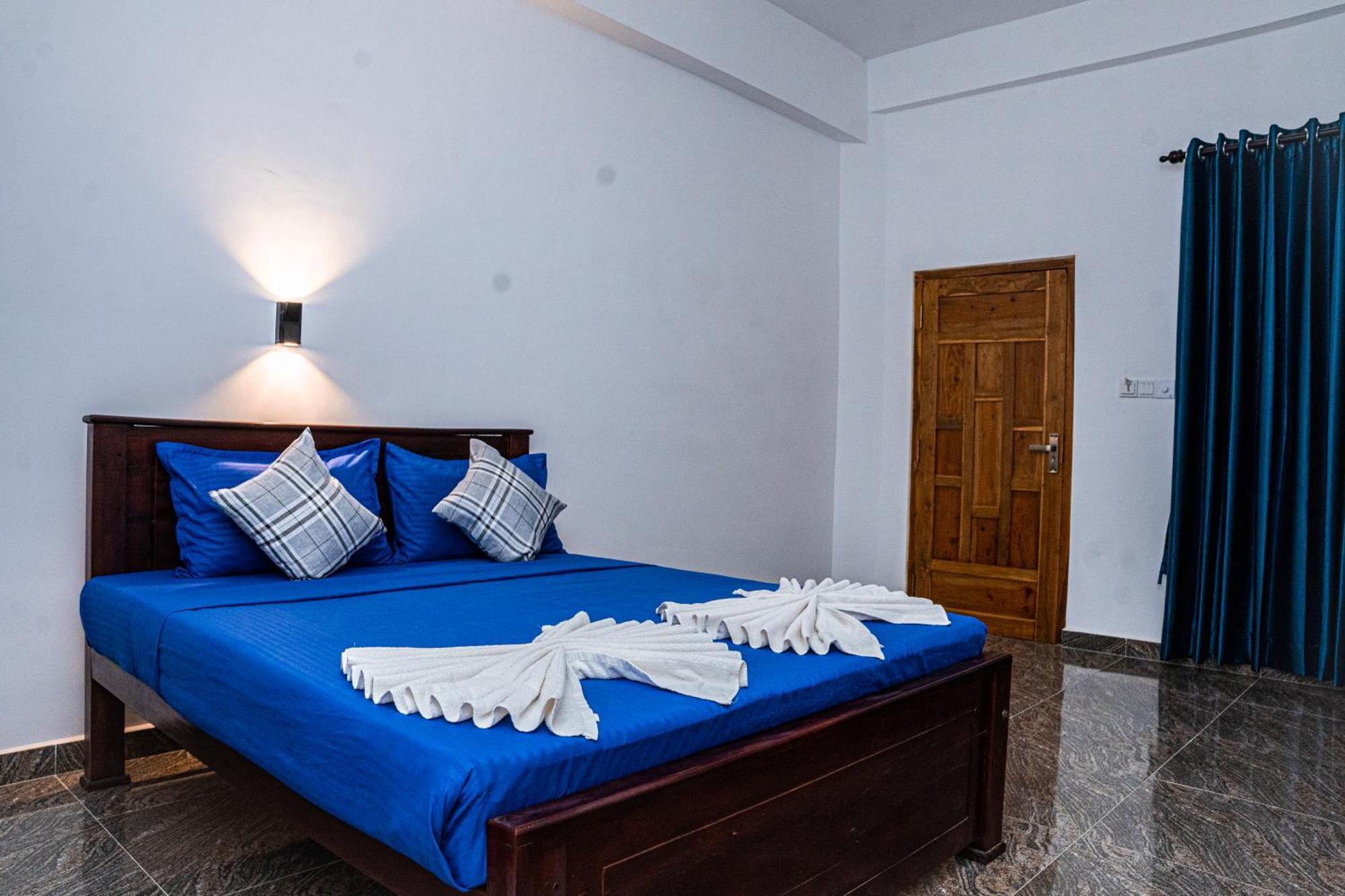 Theevanni Resort Trincomalee Esterno foto